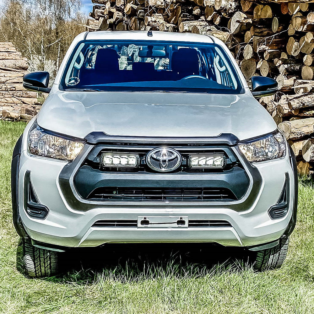 Toyota Hilux 2020- Lazer Lamps LED Triple-R 750 Kit