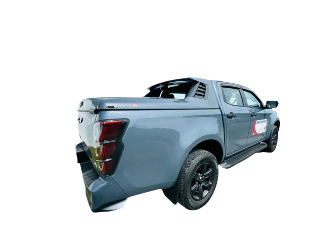 ISUZU D-MAX 2024- Alpha SC-Z Sports Tonneau Cover