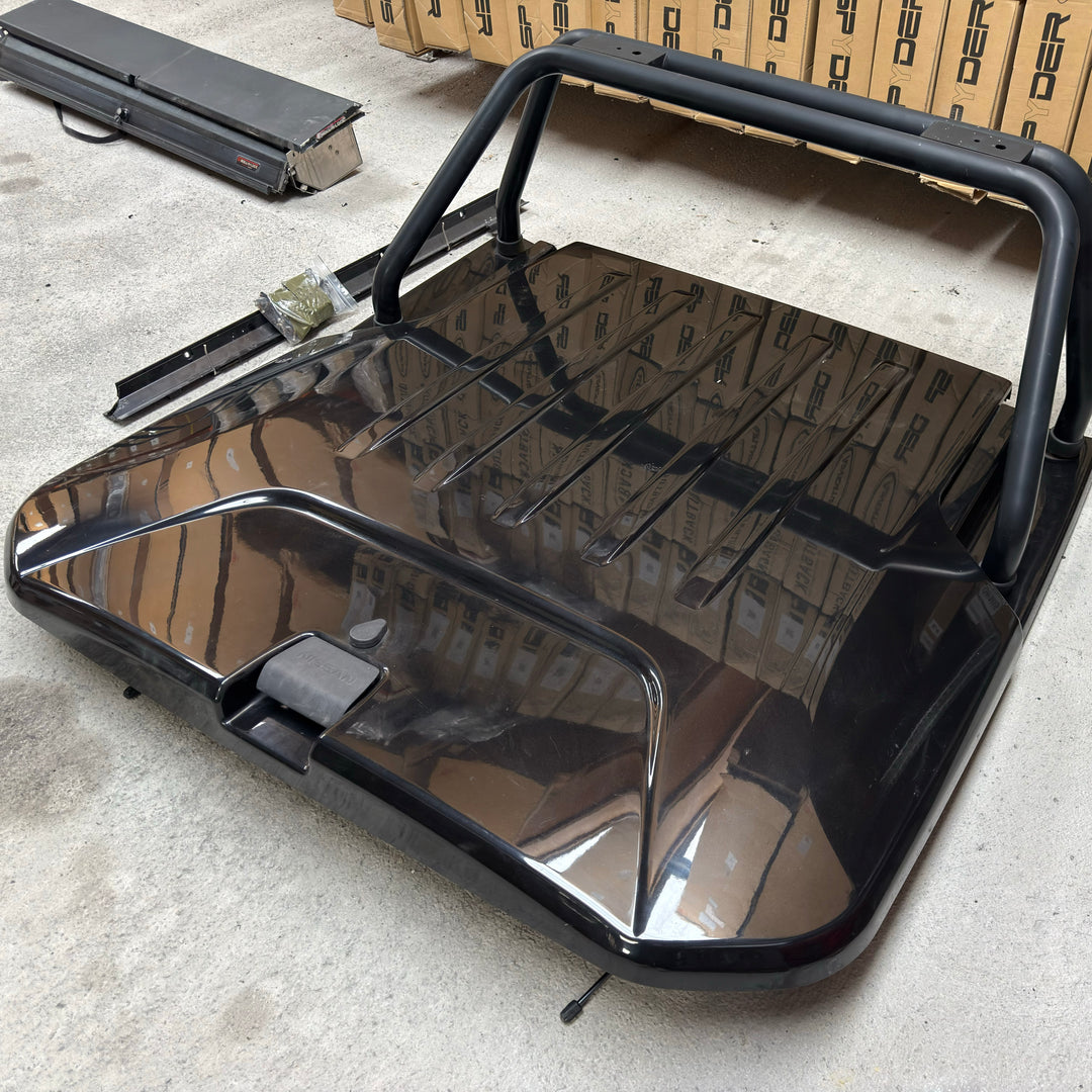 Nissan Navara NP300  Lift-Up Lid with Roll Bar Used