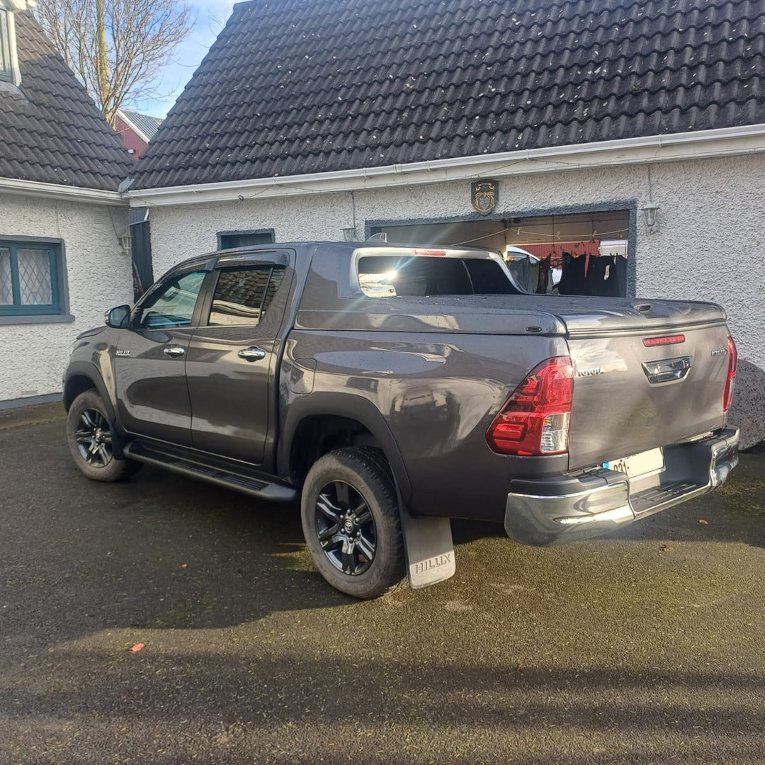 Toyota Hilux 2016-2020 Karuna Sports Tonneau Cover