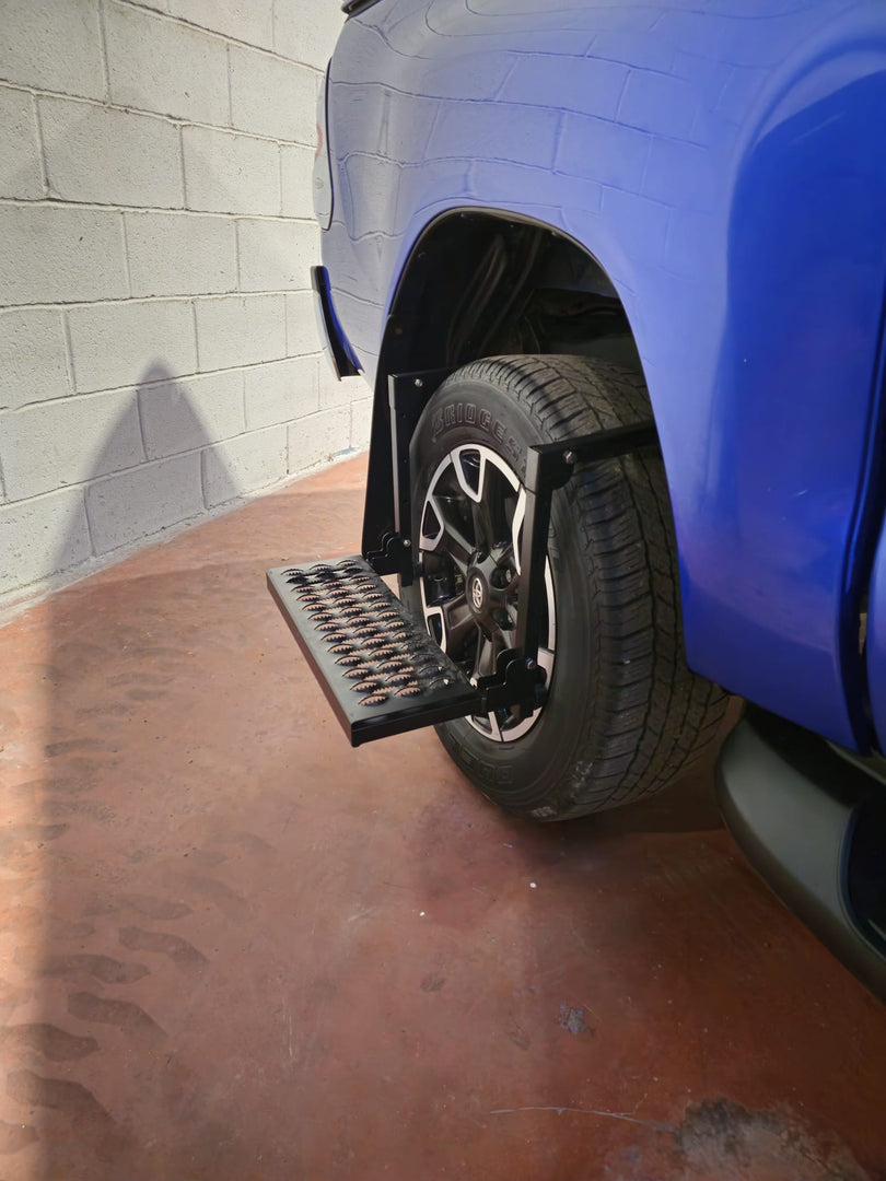 Interceptor Universal Wheel Step Tire Ladder