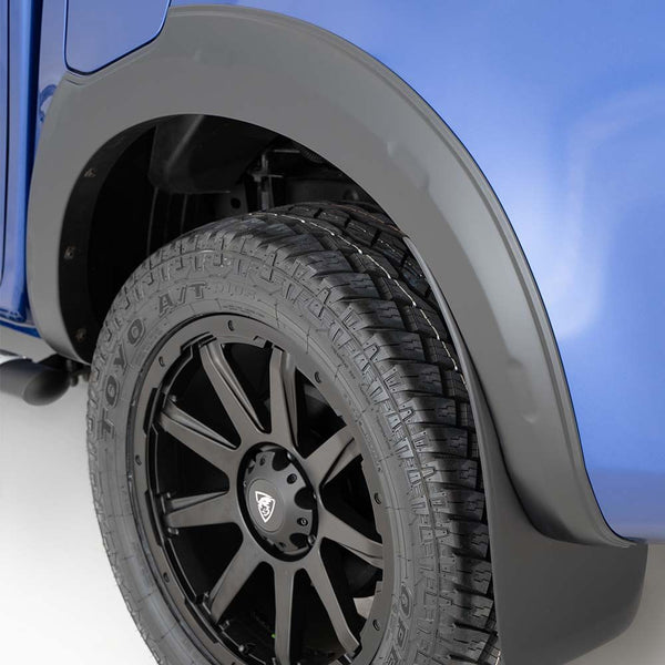 Isuzu D-Max 2025+ wheel arches matt black