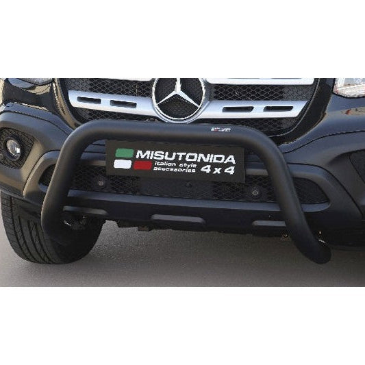 Mercedes-Benz vehicle with a Misutonida 4x4 bull bar 