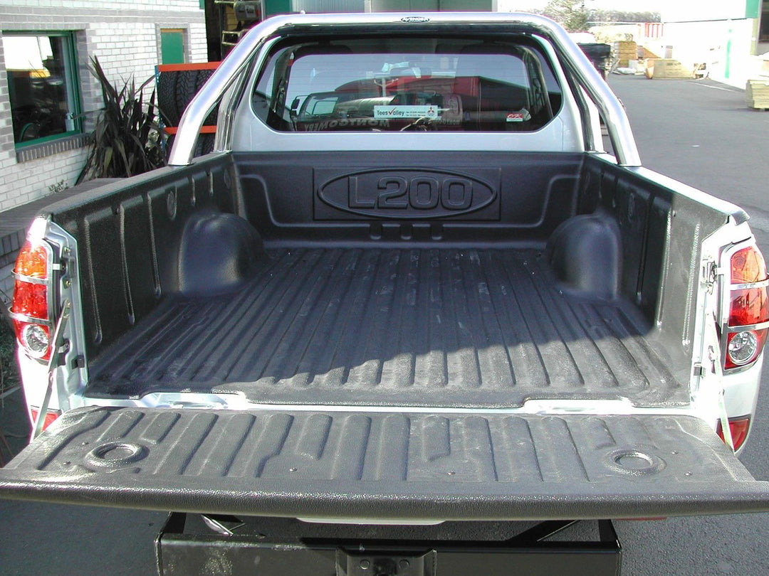 Mitsubishi L200 2005-2010 Club Cab Over Rail Bed Liner