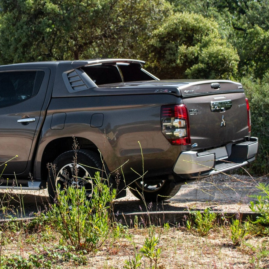 Mitsubishi L200 Series 6 Alpha SC-Z Sports Tonneau Cover