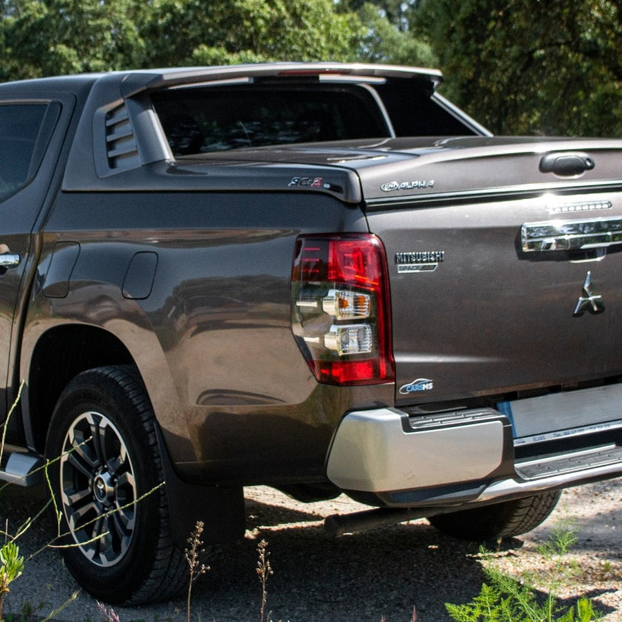 Mitsubishi L200 Series 6 Alpha SC-Z Sports Tonneau Cover