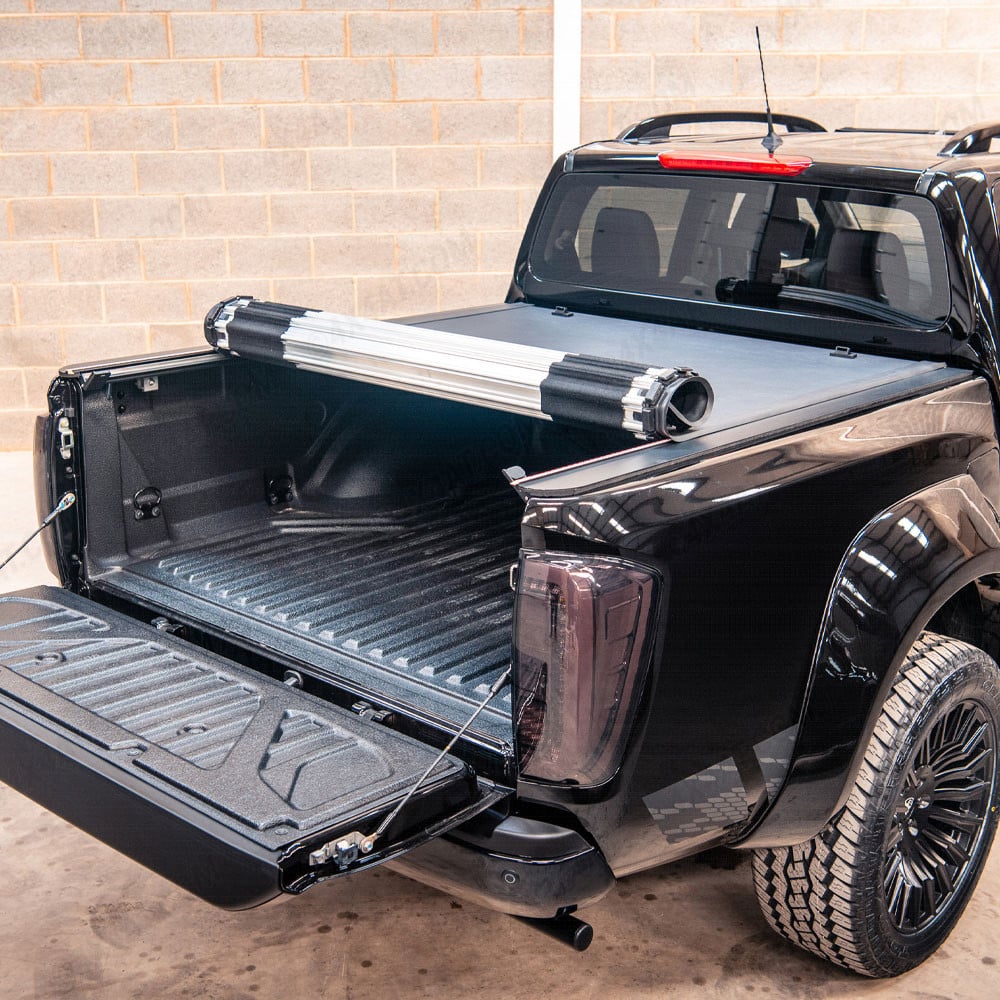 Nissan Navara NP300 Aluminium Roll-Up Tonneau Cover